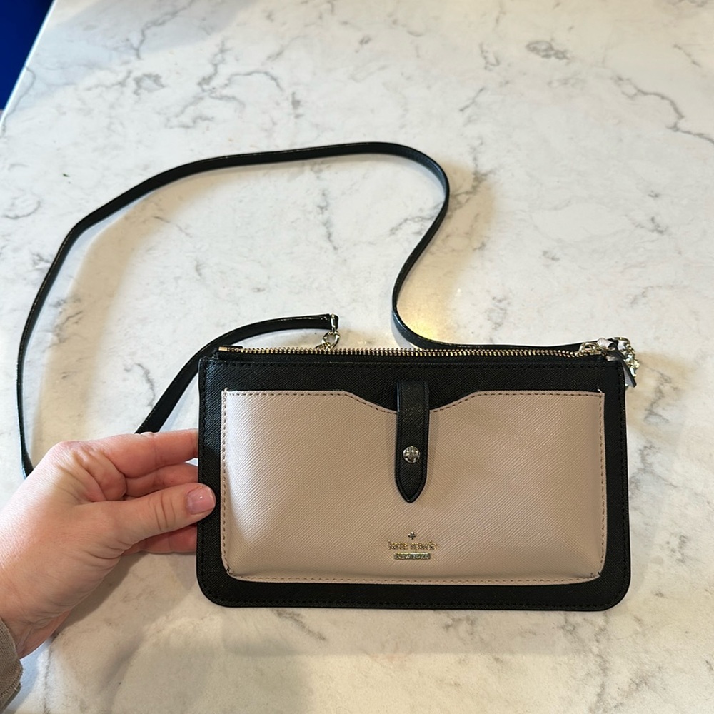 Kate Spade cross body purse